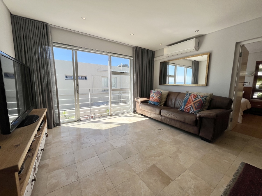 To Let 2 Bedroom Property for Rent in Sea Point Western Cape